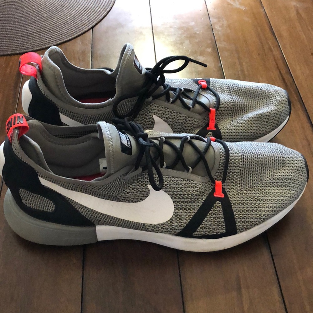 Nike Duel Racer Shoe